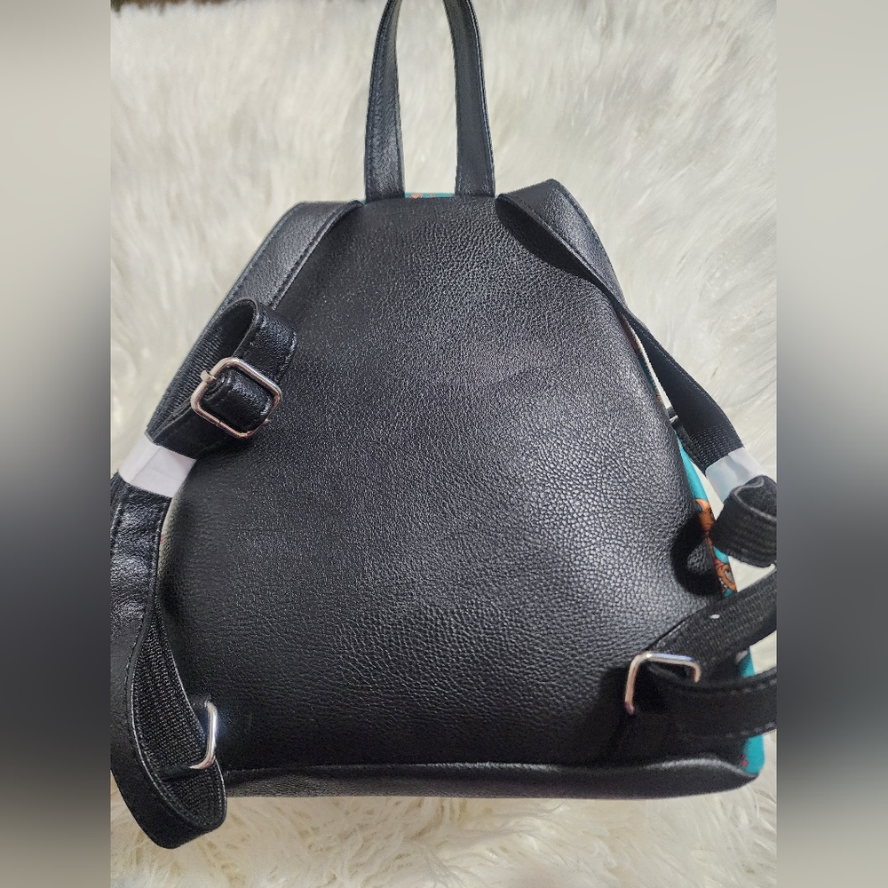 Backpack - Picture 3 of 3